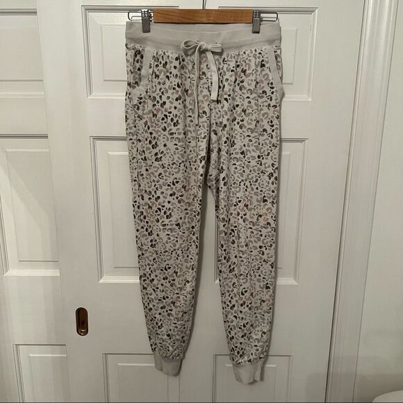 Z Supply Painted Leopard Jogger - Picture 7 of 11